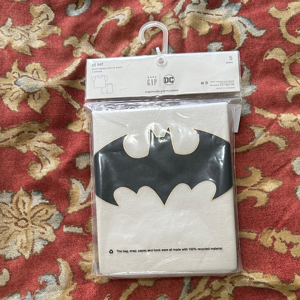 GAP Kids Batman Short-Sleeve Pajama Set